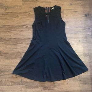 Black sleeveless dress
